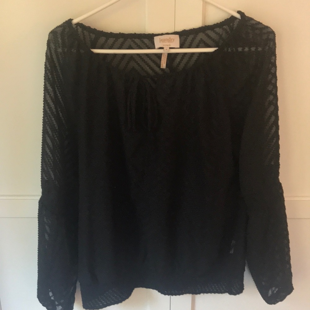 Laundry blouse